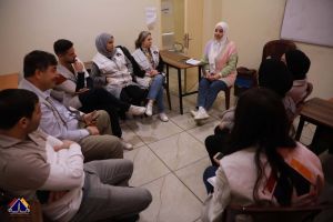 وفد من موسوعة المخيمات الفلسطينية يطلع على أنشطة مؤسسة البرامج النسائية